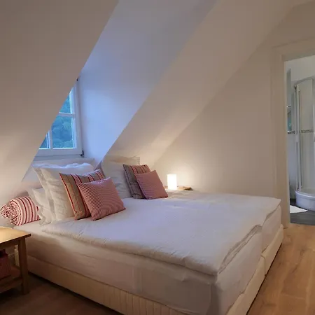 Nr 8 Im Gutshaus Zicker Auf Ruegen *